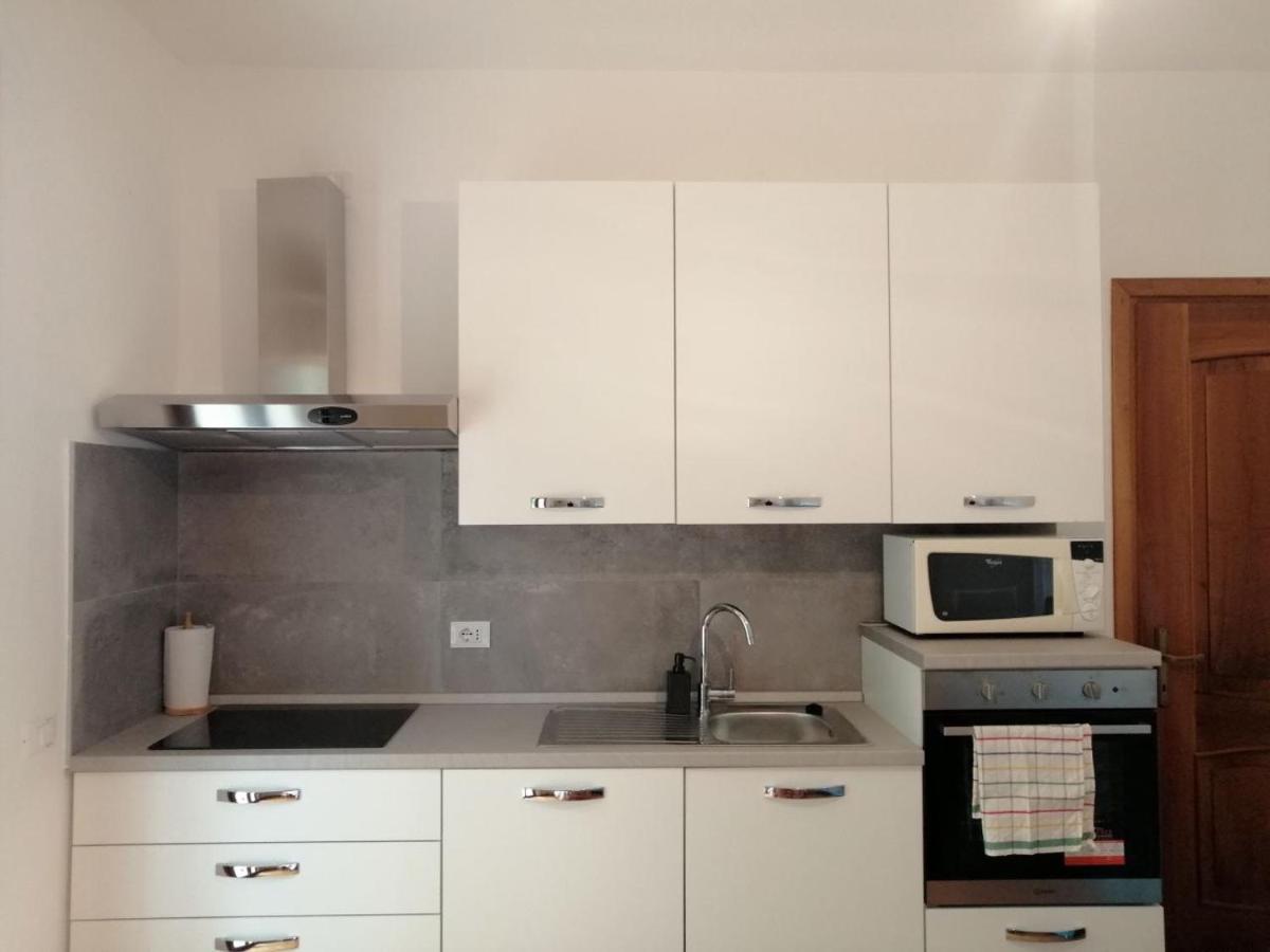 L'Agrifoglio Apartment Lezzeno Exterior photo